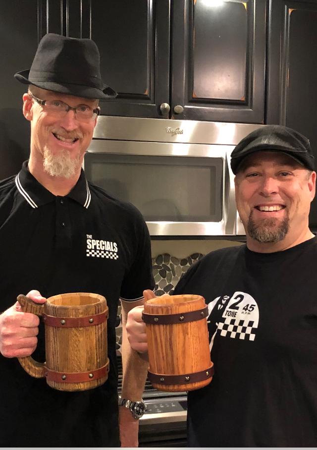 32 oz Mahogany Wooden Beer Mug 32 oz Mahogany Wooden Beer Mug